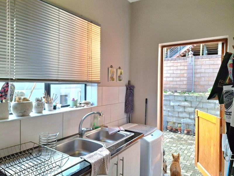 2 Bedroom Property for Sale in Bergsig Western Cape